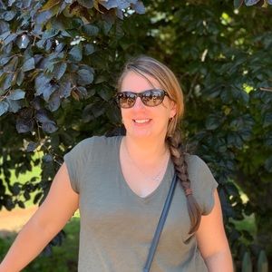 Meet your Posher, Amanda